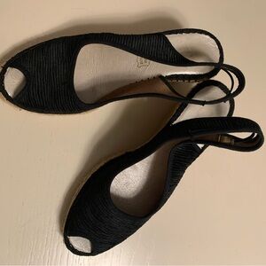 Vera Pelle Black Espadrilles with Elastic Straps and Rounded Peek Toe 6 1/2